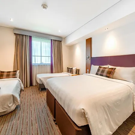 Premier Inn Dubai Investments Park - An Emirates Group Company-3